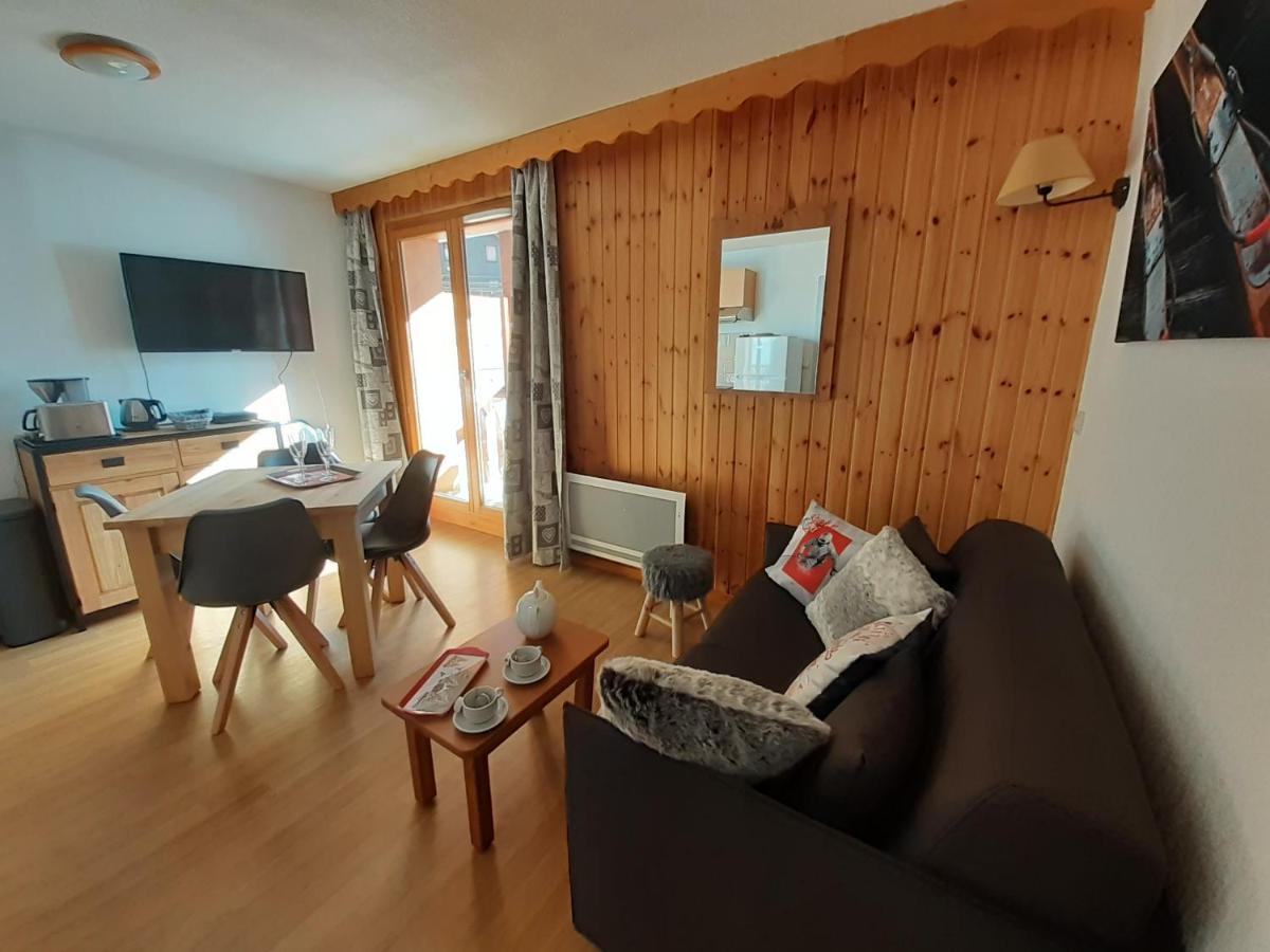 Skis Aux Pieds Dans Un Appartement Cosy Au Coeur Du Queyras Molines-en-Queyras Exterior foto